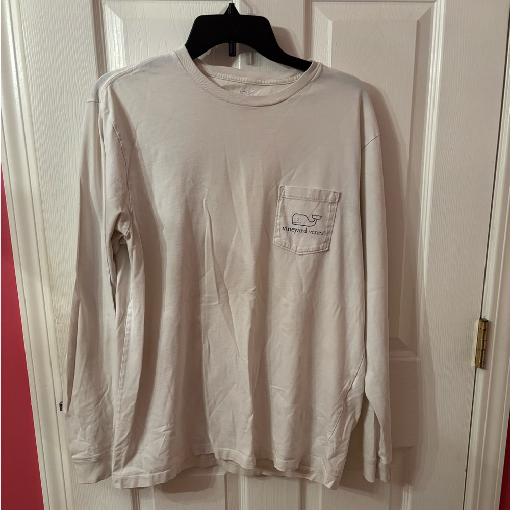 Vineyard Vines Men's Cream Long Sleeve pocket Tee.Sz Med! Good condition!